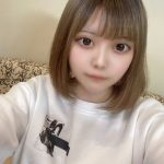 19さいの女の子、まやちゃんの未〇年まんこをおじさんちんぽでズボズボ♡二回中出し